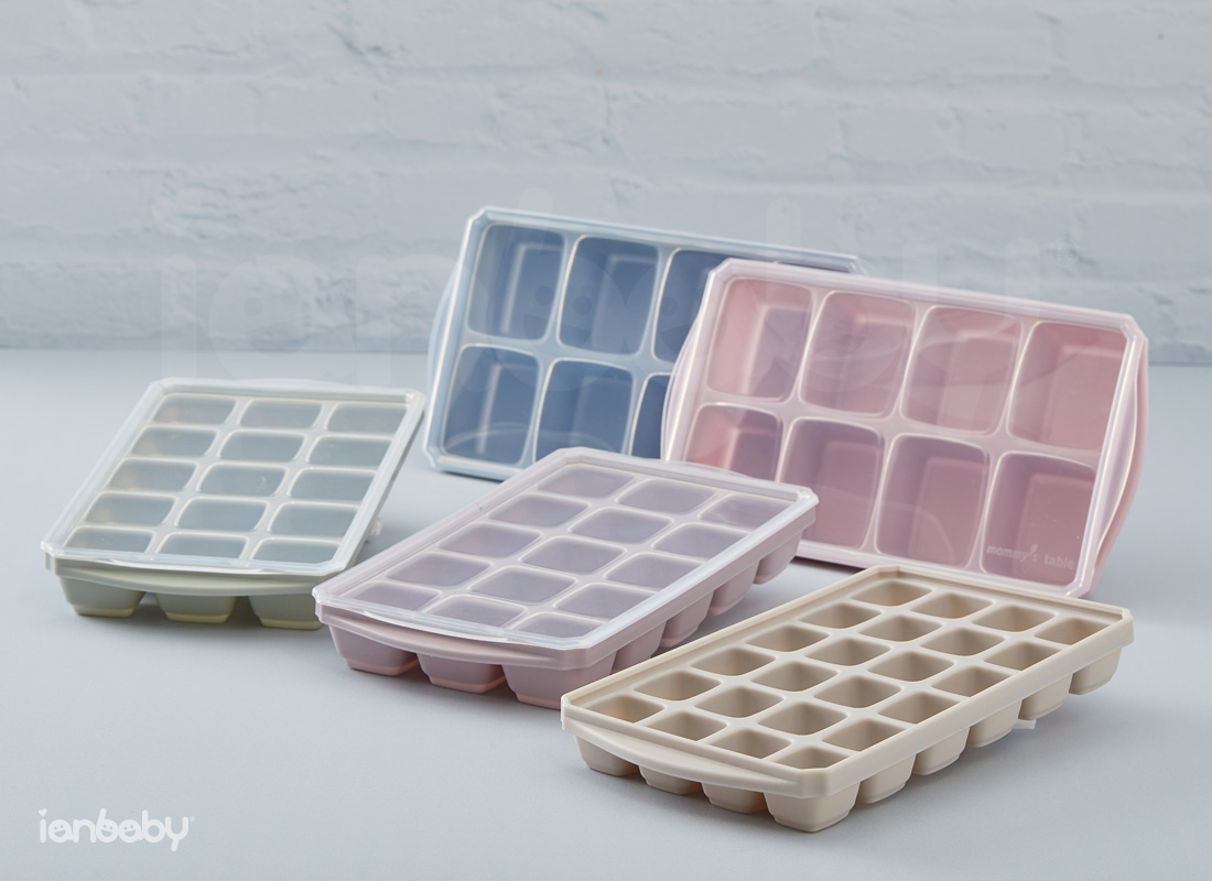 S-IC_02.jpg/ 三種不同的容量設計,ianbaby頂級鉑金矽膠多功能食品分裝盒可隨著寶寶的食量變化,調配營養均衡的食材。