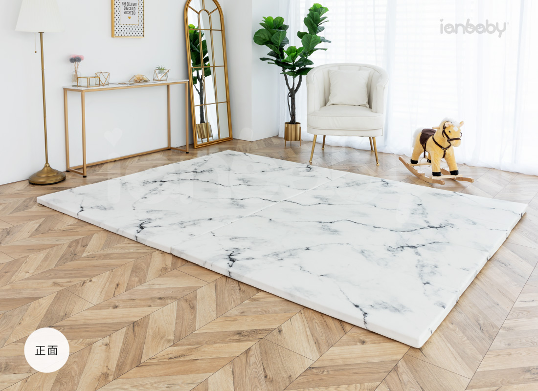 M-FM_15.jpg/ ianbaby 2in1韓製兒童折疊墊銀狐大理石,正面為銀狐大理石,高質感的設計非常適合置放於客廳。