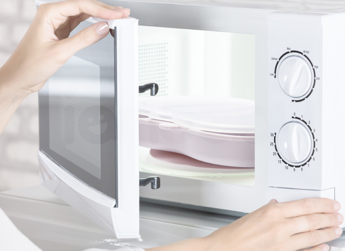 S-FT_17.jpg/ ianbaby頂級鉑金矽膠多功能防漏碗適用溫度範圍-50°C~250°C，可安心使用於各類型常見家電用品（如：冰箱、微波爐、電鍋、烤箱等）。