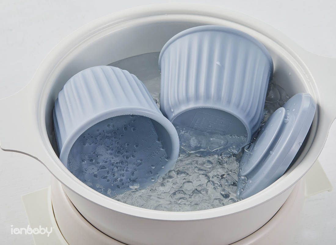 S-SB_15.jpg/ ianbaby頂級鉑金矽膠多功能防漏碗日常清潔好簡單，可使用洗碗機，可浸泡洗滌，亦可以用熱水加熱消毒。