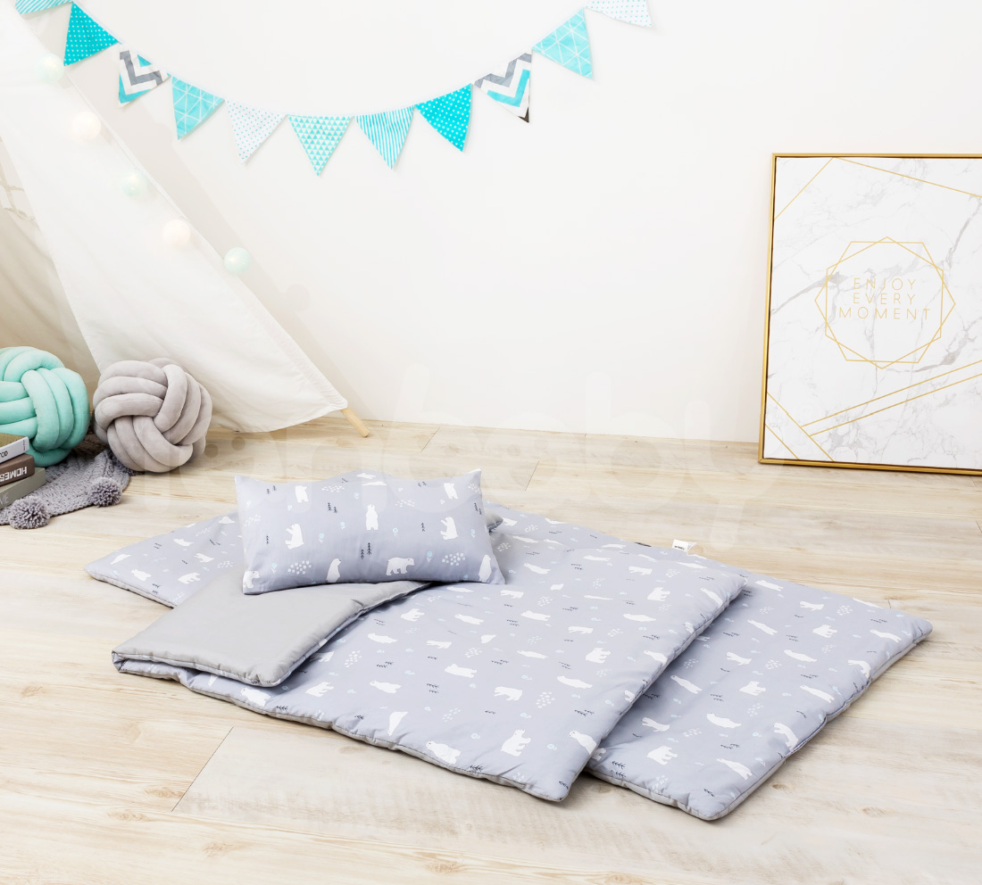 B-BB_01.jpg/ ianbaby 韓製寶寶睡袋可愛圖案配色粉嫩多樣,無任何有毒物質添加,棉質表布透氣不悶熱,居家外出皆方便使用。