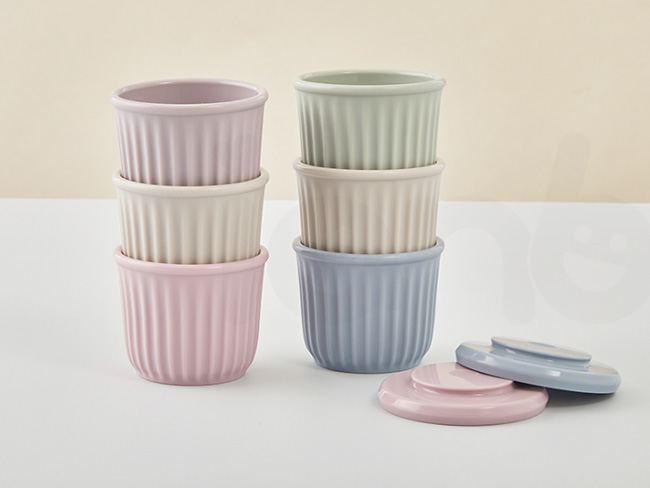 S-SB_08.jpg/ ianbaby頂級鉑金矽膠多功能防漏碗符合碗底凹槽尺寸的凸蓋設計,可堆疊收納不佔空間。