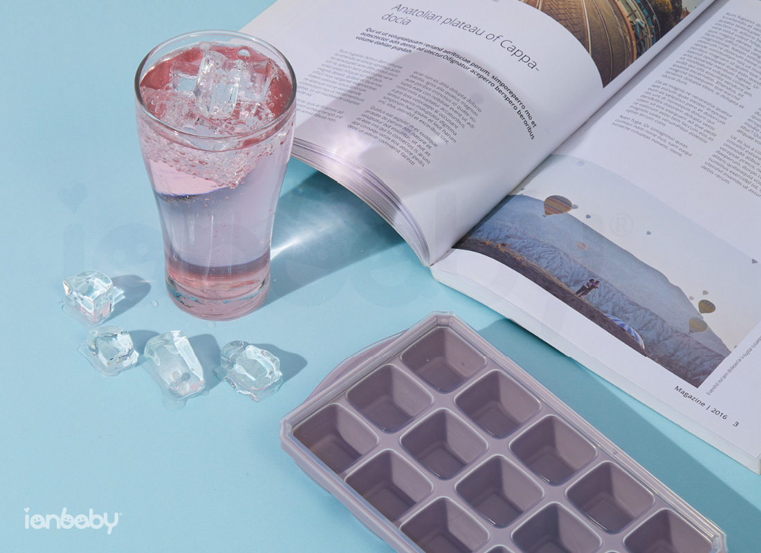 S-IC_11.jpg/ 寶寶長大不須冰磚下也非常適合做為冰塊結冰盒,ianbaby頂級鉑金矽膠多功能食品分裝盒材質安心用途廣泛。