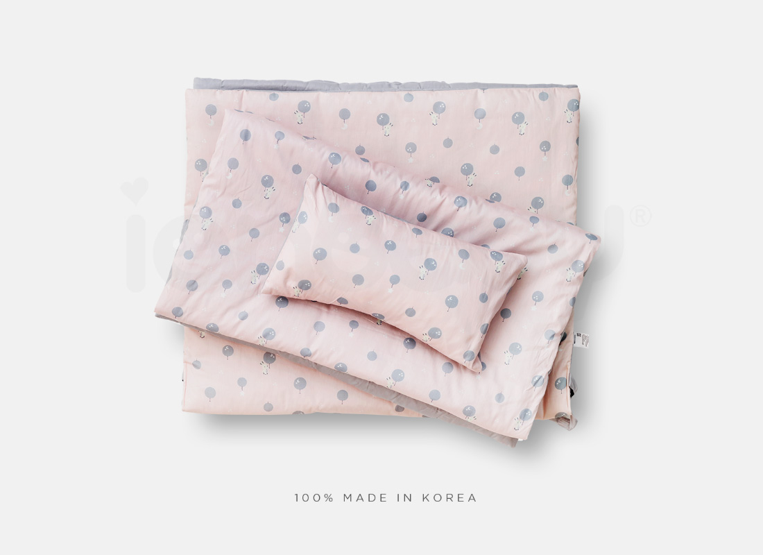 B-BB_22.jpg/ 睡袋、棉被與枕頭三件式分開設計，ianbaby 韓製寶寶睡袋可隨氣候與需求攜帶，方便調整。