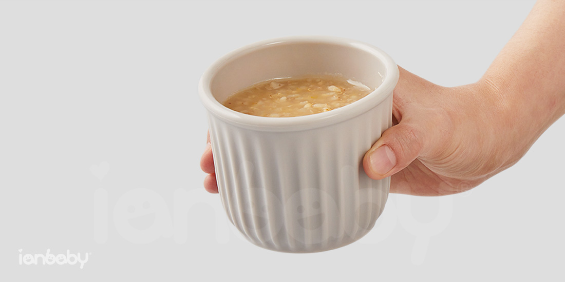 S-SB_03.jpg/ ianbaby頂級鉑金矽膠多功能防漏碗美型波紋設計,增加抓握附著度,不易打翻,進而強化寶貝實際操作的自信心。